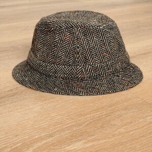 Vintage NWOT NEW Donegal Tweed Walking Hat 100% Wool Ireland Herringbone Size L
